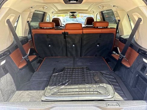 Used 2025 BMW X7 xDrive40i AWD/4WD image 11
