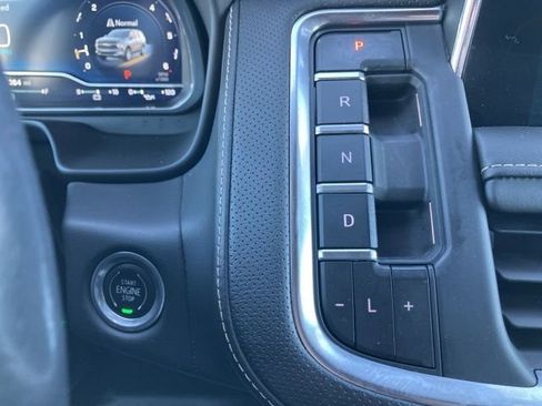 Used 2022 Chevrolet Tahoe Premier RWD image 32