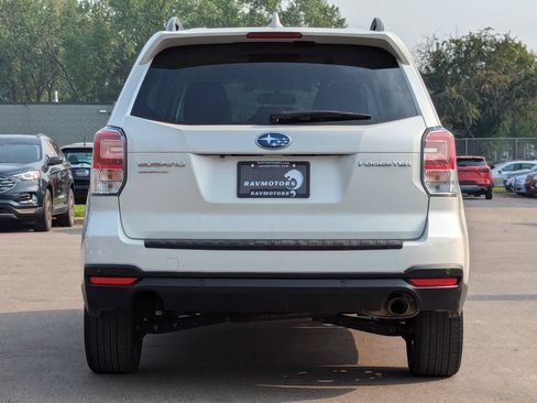 Used 2018 Subaru Forester 2.5i Touring AWD/4WD image 10