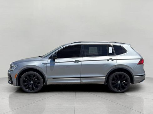 Used 2020 Volkswagen Tiguan SE R-Line AWD/4WD image 5