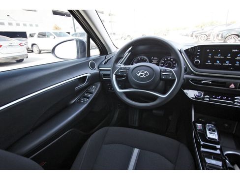 Certified 2023 Hyundai Sonata SEL w/ Preferred Accessory Package FWD image 10