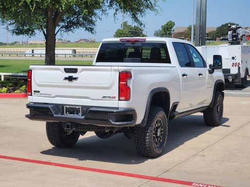 New 2026 Chevrolet Silverado 2500 ZR2 AWD/4WD image 15