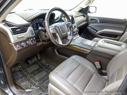 Used 2018 GMC Yukon XL Denali w/ Open Road Package image 10