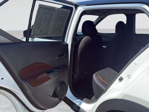 Used 2020 Nissan Kicks SR FWD image 34