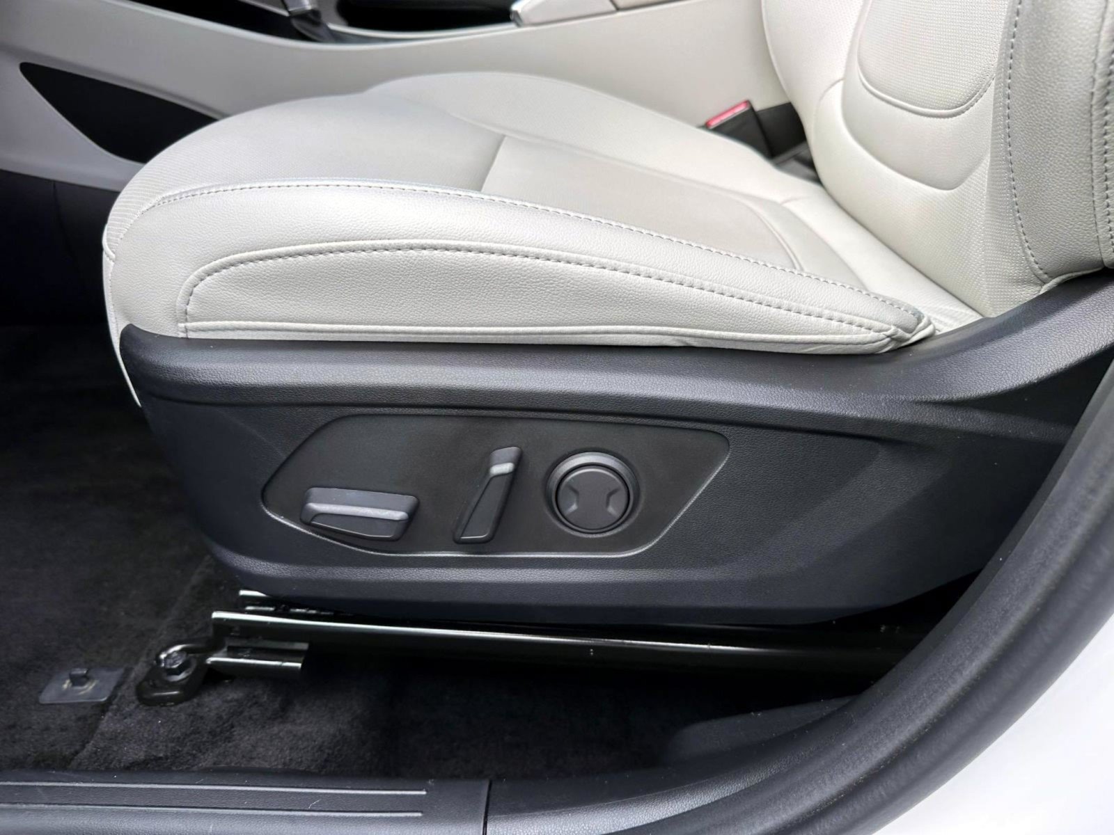 Used 2024 Hyundai Tucson SEL w/ Convenience Package AWD/4WD image 10