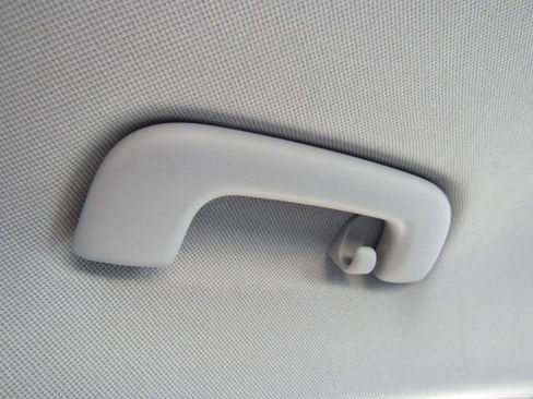 Used 2022 Hyundai Ioniq SE image 30