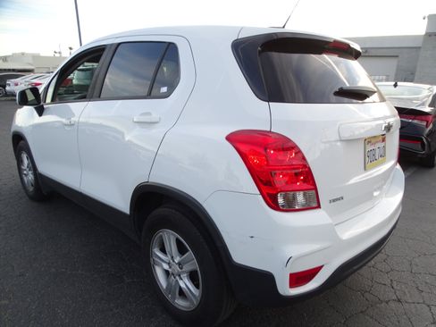 Used 2020 Chevrolet Trax LS w/ Tint and Cruise Package image 6