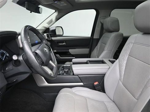 Used 2022 Toyota Tundra Limited image 16