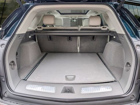 New 2025 Cadillac XT5 Premium Luxury image 18