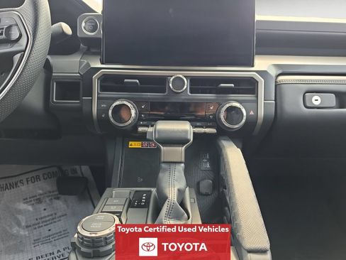 Certified 2025 Toyota 4Runner Limited AWD/4WD image 13