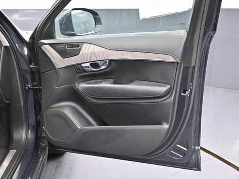 Used 2021 Volvo XC90 T8 Inscription w/ Protection Package Premier image 39