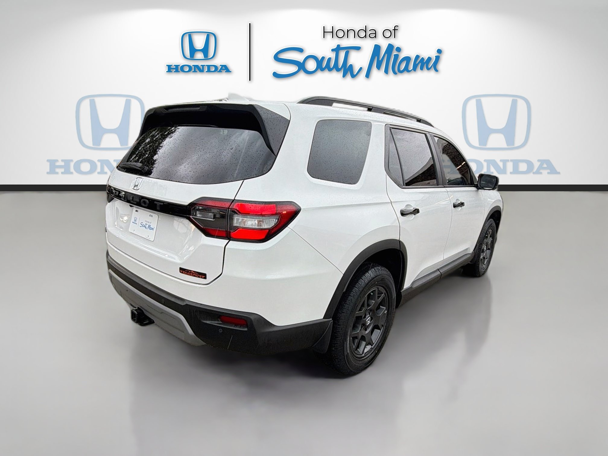 Used 2025 Honda Pilot TrailSport image 7