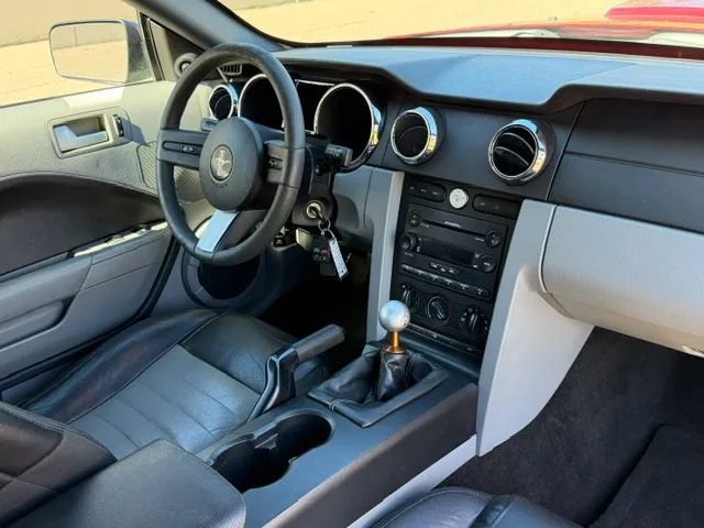 Used 2007 Ford Mustang GT Premium RWD image 25