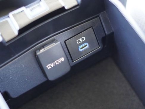 Used 2022 Toyota Corolla LE w/ Carpet Mat Package (TMS) FWD image 29