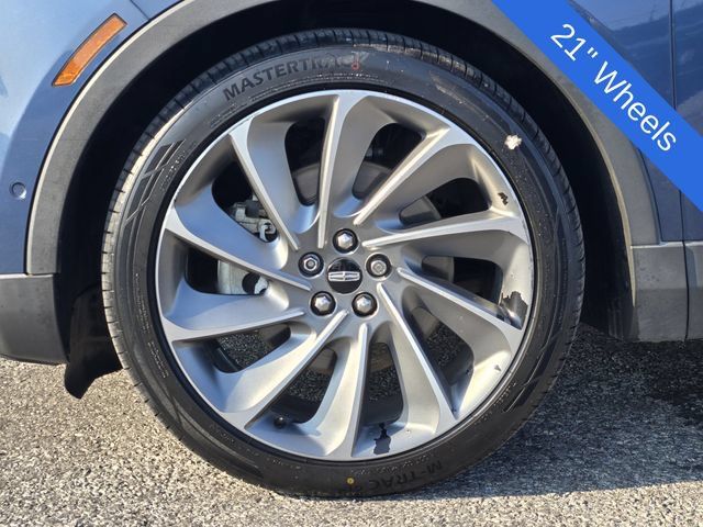 Used 2019 Lincoln Nautilus Reserve FWD image 10