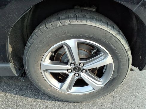 Used 2023 Ford Edge SEL w/ Convenience Package AWD/4WD image 7