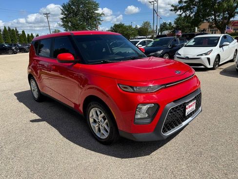 Used 2021 Kia Soul S image 3