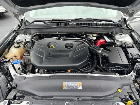 Used 2014 Ford Fusion SE w/ Equipment Group 202A image 29