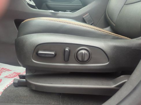 Certified 2024 GMC Terrain AT4 w/ Infotainment Package II AWD/4WD image 23