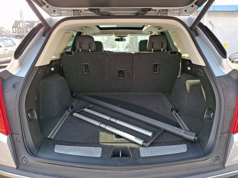 Used 2018 Cadillac XT5 Luxury image 30