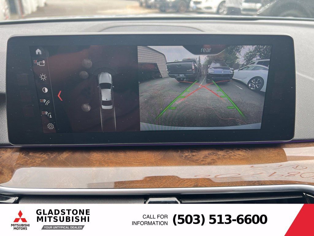 Used 2018 BMW 530e xDrive AWD/4WD image 12