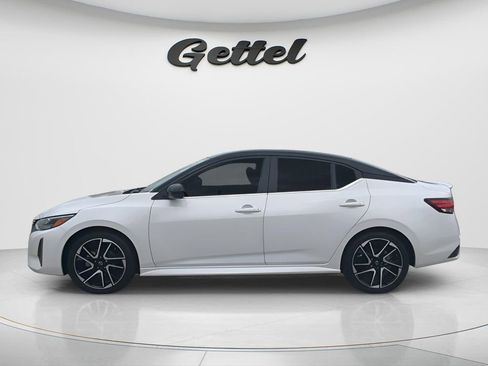 Certified 2024 Nissan Sentra SR FWD image 7