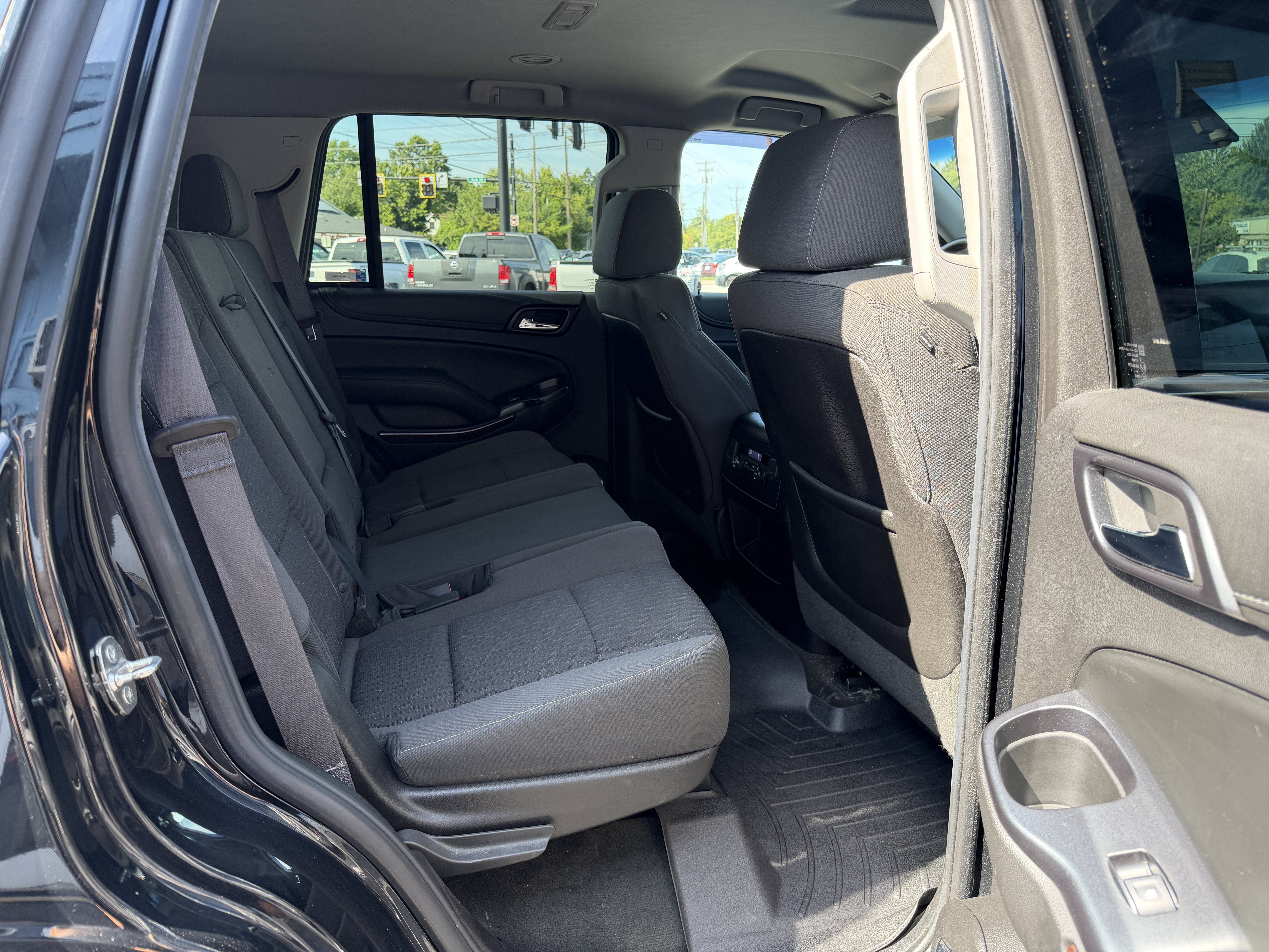 Used 2015 GMC Yukon SLE w/ Convenience Package AWD/4WD image 16