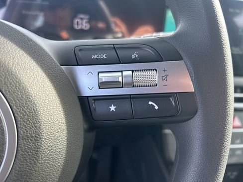 New 2026 Hyundai Tucson SE image 15