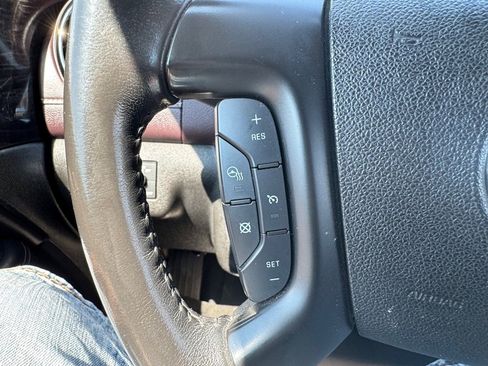 Used 2017 Buick Enclave Leather image 17