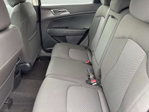 New 2025 Kia Sportage LX image 18