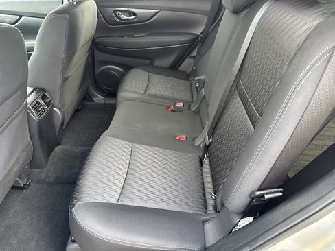 Used 2020 Nissan Rogue SV AWD/4WD image 11