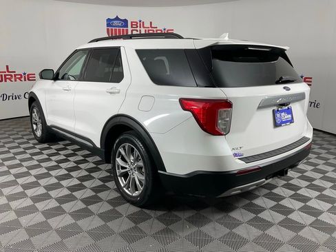 Used 2021 Ford Explorer XLT w/ Equipment Group 202A image 5