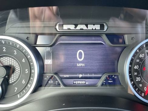 Used 2025 RAM 1500 Laramie w/ Sport Appearance Package AWD/4WD image 15