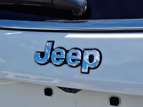 Certified 2025 Jeep Compass Limited w/ Elite Group AWD/4WD image 33
