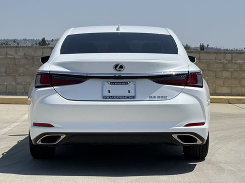 Certified 2024 Lexus ES 350 w/ Accessory Package (Z2) FWD image 10