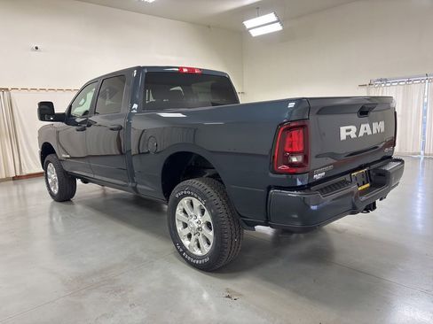 New 2026 RAM 2500 Big Horn AWD/4WD image 6