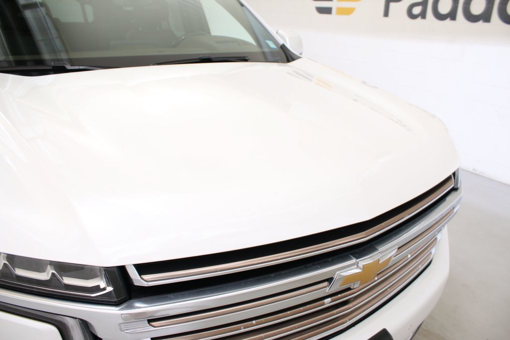 Used 2021 Chevrolet Tahoe High Country w/ Premium Package AWD/4WD image 12