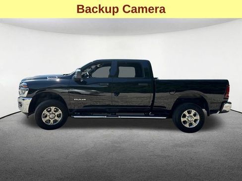 Certified 2025 RAM 2500 Big Horn AWD/4WD image 8
