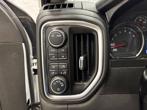 Used 2021 Chevrolet Silverado 1500 RST AWD/4WD image 28