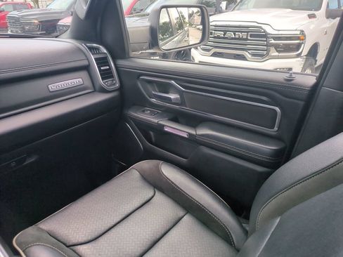 Used 2024 RAM 1500 Laramie RWD image 18