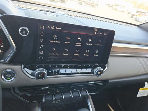 New 2026 GMC Canyon Denali image 24