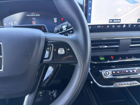 Used 2023 Lincoln Corsair Reserve w/ Equipment Group 202A image 29