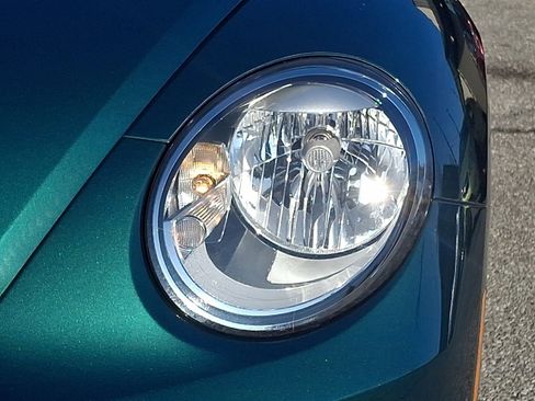 Used 2017 Volkswagen Beetle 1.8T SE image 9