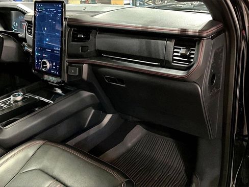 Certified 2022 Ford Expedition Limited image 15