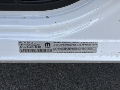 New 2025 RAM 3500 Laramie image 30