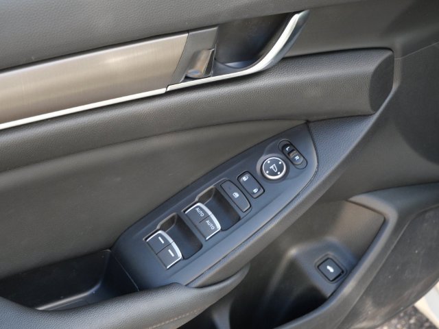Used 2019 Honda Accord LX image 14