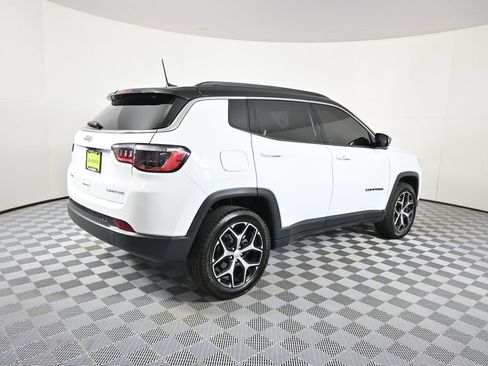 Used 2024 Jeep Compass Limited AWD/4WD image 5