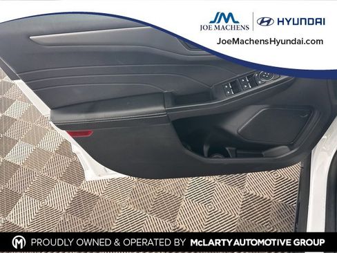 Used 2025 Ford Escape Active image 21