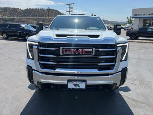 New 2025 GMC Sierra 2500 SLE w/ SLE Convenience Package image 2