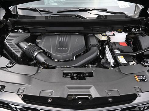 New 2026 Chevrolet Traverse Z71 w/ Enhanced Driving Package AWD/4WD image 41